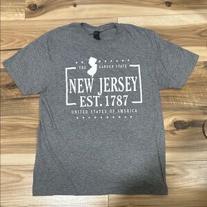 Gildan Gray New Jersey Graphic Tee